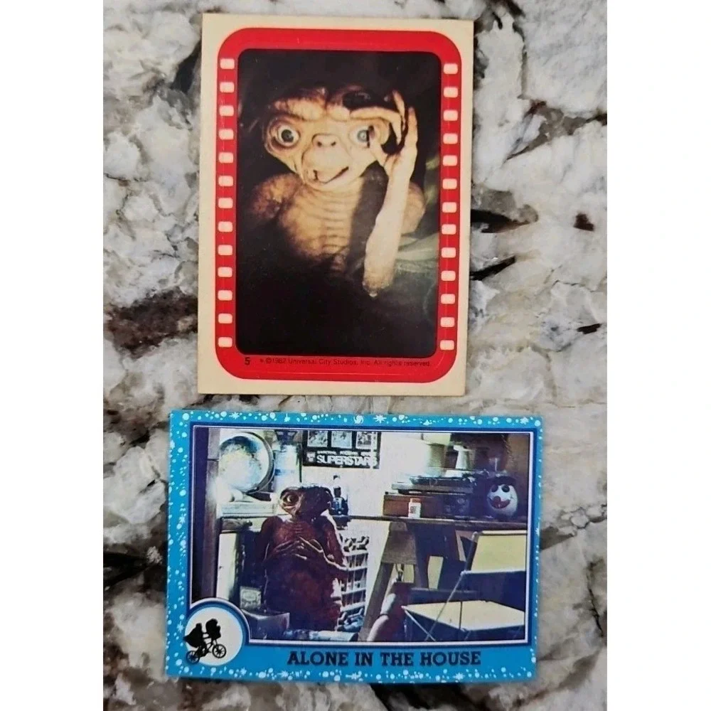 E.T. movie cards (vintage TOPPS, 1982) LOT OF 65 -Drew Barrymore, Spielberg etc.